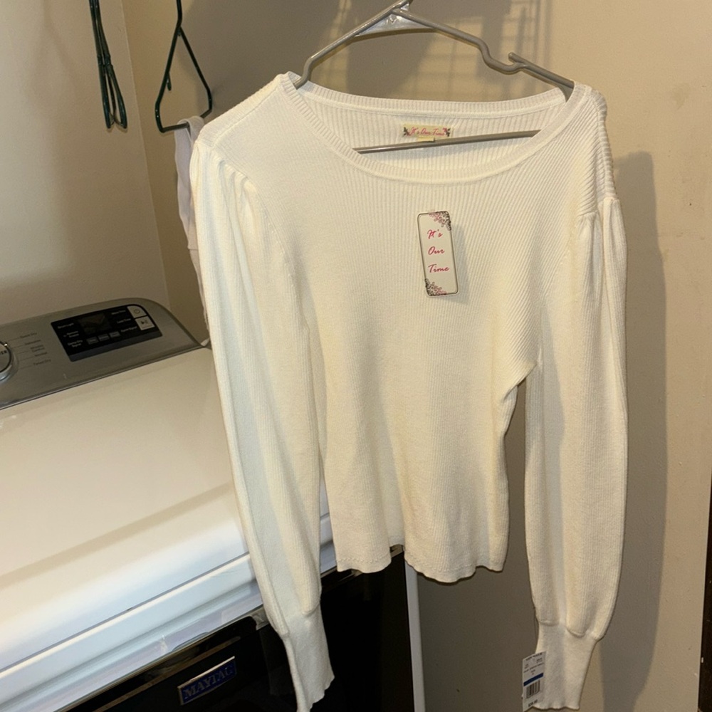 NWT White Long sleeve shirt